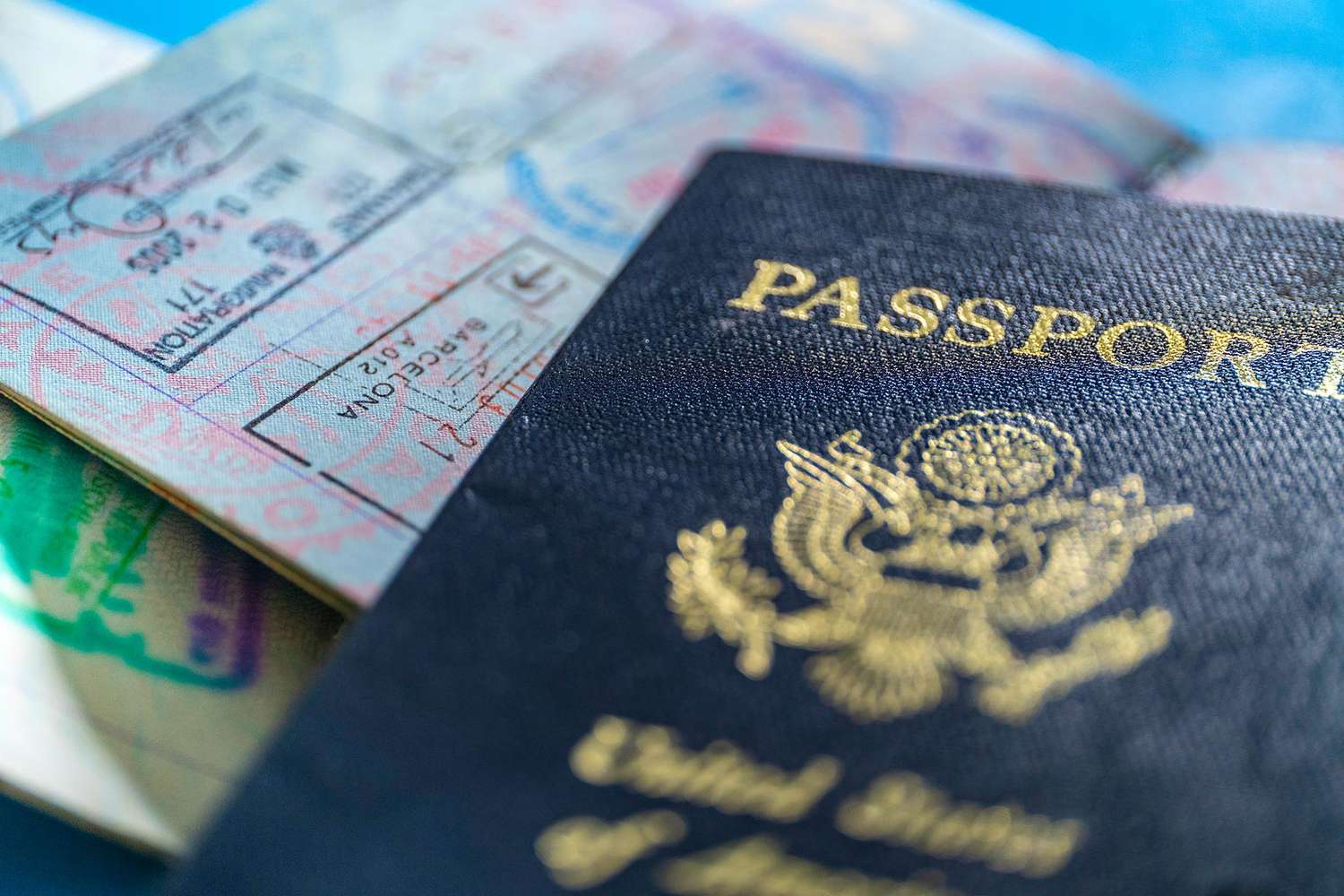 TAL-american-passports-LONGWAITPSPRT0223-992832fe678a42c78d7c5de9f5acfca1